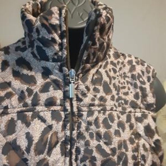 Chic Beige and Brown Animal Print Outerwear Vest - Picture 2 of 6